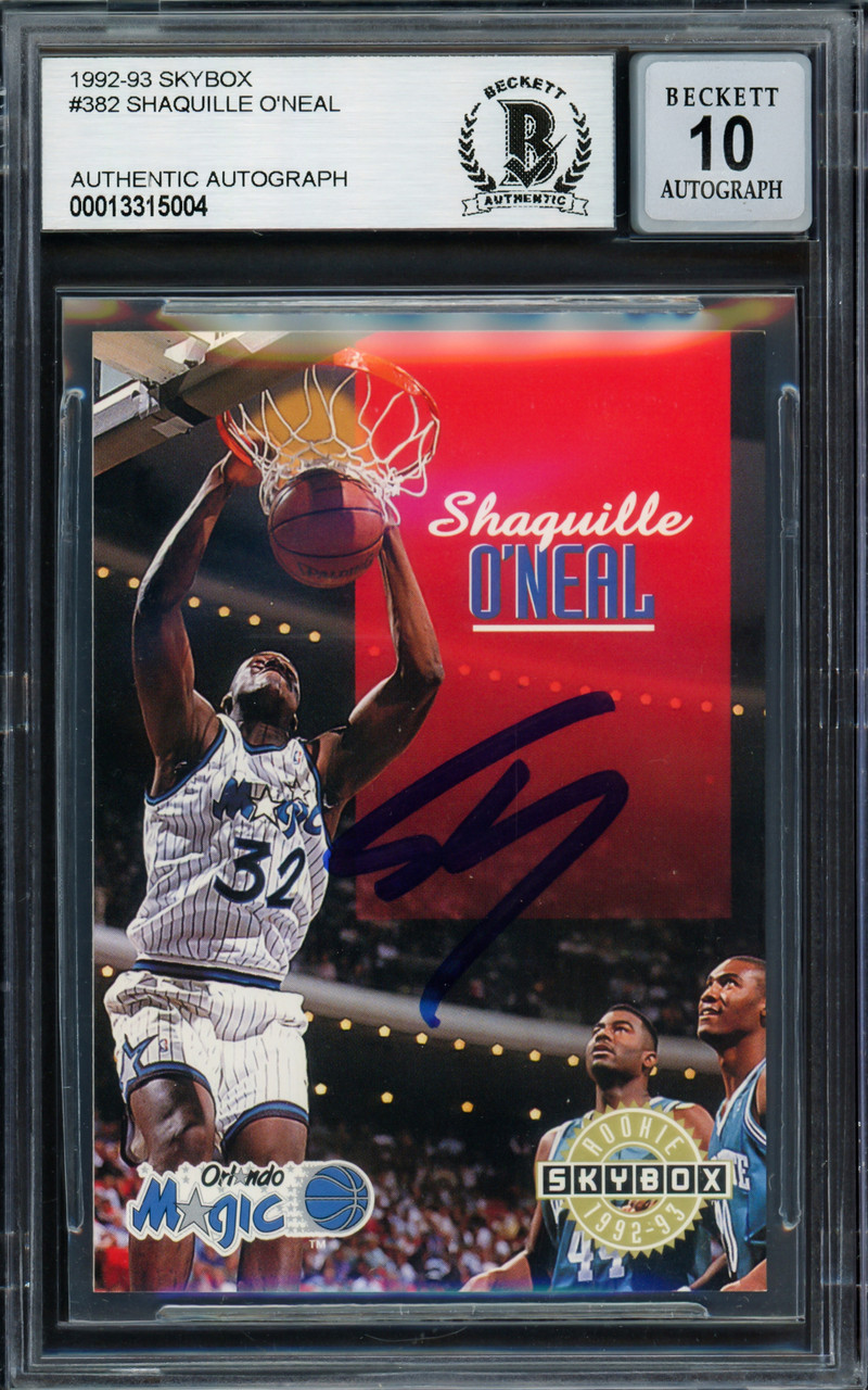 Shaquille O'Neal Autographed 1992-93 Skybox Rookie Card #382