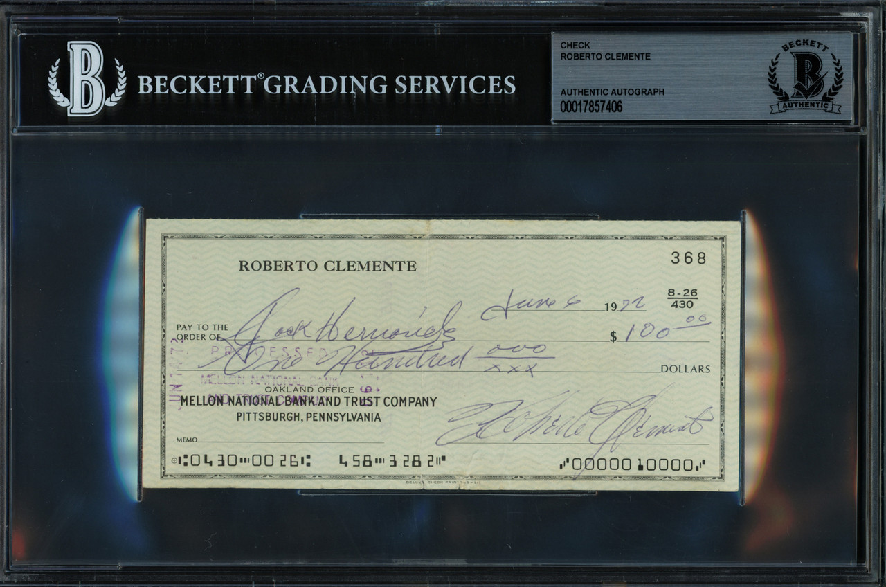 Roberto Clemente Autographed 1972 Check Pittsburgh Pirates Beckett