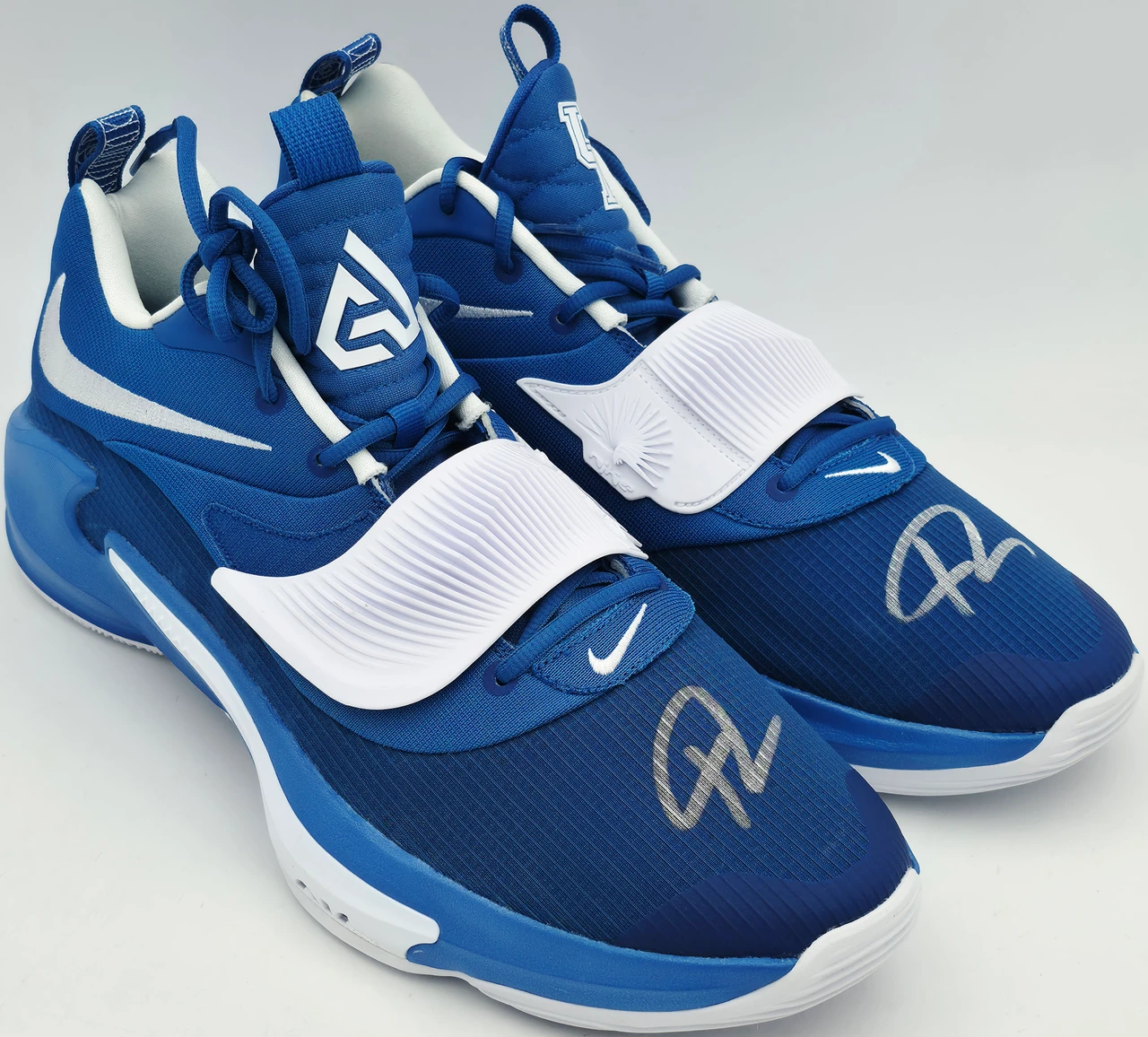 Giannis Antetokounmpo Nike Basketball  Sneakers with Blue Laces New Giannis Shoes 2021 Basketball Shoe Giannis Antetokounmpo  main image 3