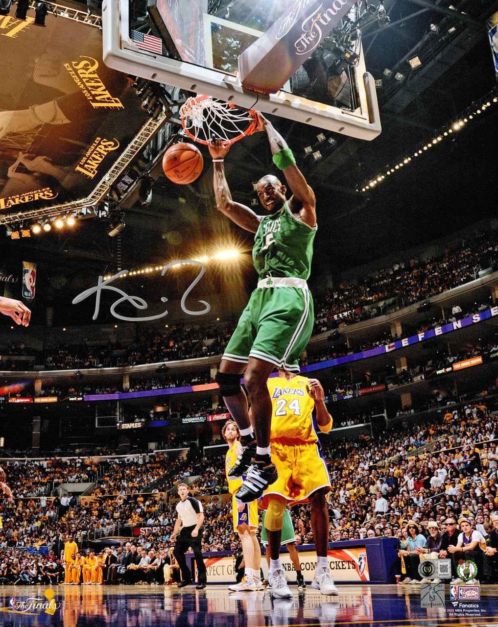 Kevin Garnett Autographed 16x20 Photo Boston Celtics Beckett BAS
