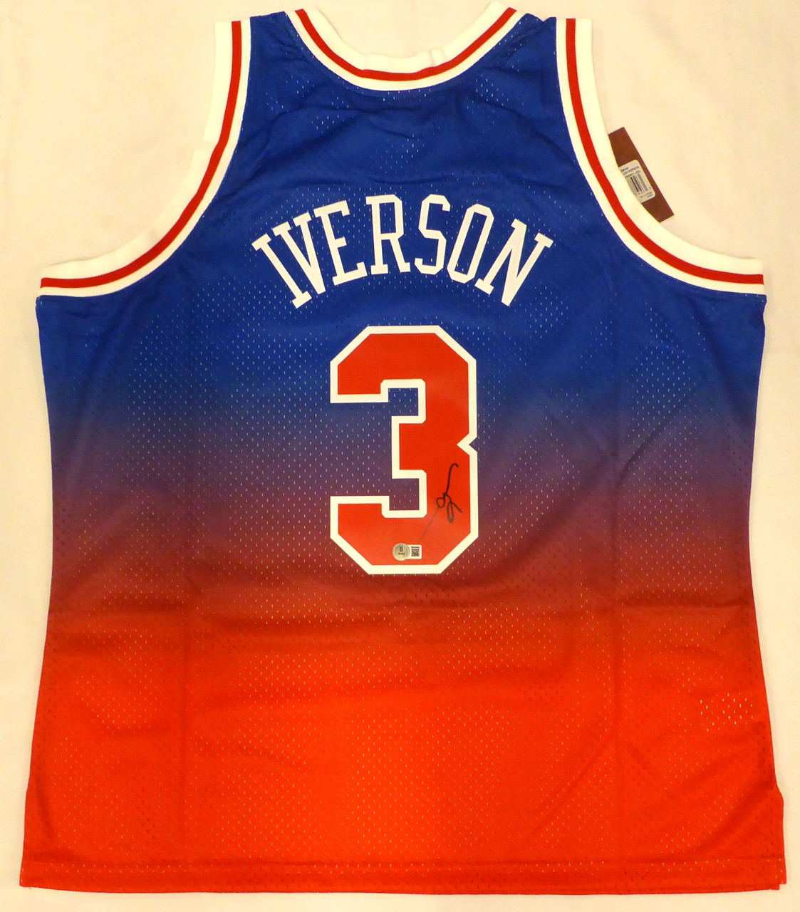 Phildelphia 76ers Allen Iverson Autographed Blue Authentic