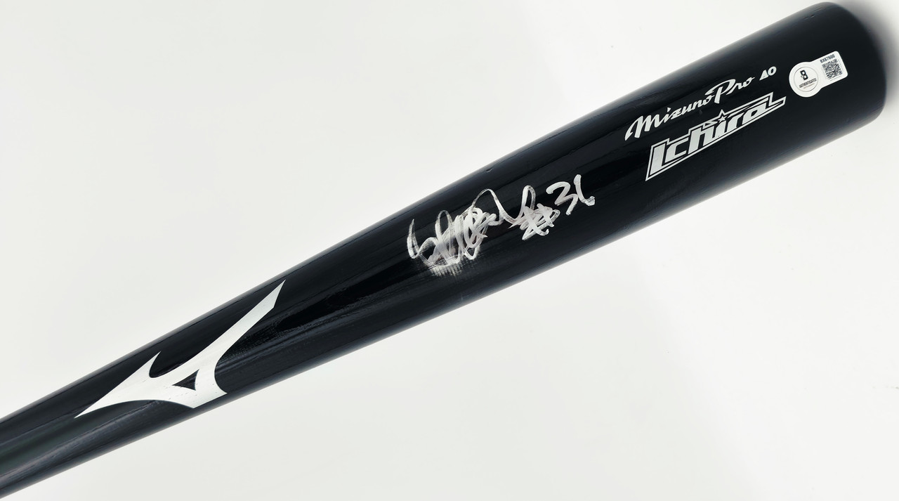 Ichiro Suzuki Autographed Mizuno Game Issued Game Bat 51 AC95