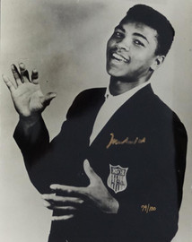 Muhammad Ali Autographed 11x14 Photo PSA/DNA #H47285