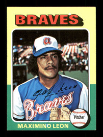 Maximino Leon Autographed 1975 Topps Card #442 Atlanta Braves SKU #168470