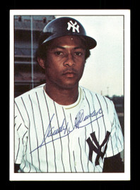Sandy Alomar Sr. Autographed 1975 SSPC Card #441 New York Yankees SKU #172527