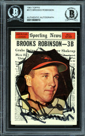 Brooks Robinson Autographed 1961 Topps Card #572 Baltimore Orioles All-Star Beckett BAS #13608810