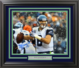 Matt Hasselbeck Autographed Framed 16x20 Photo Seattle Seahawks MCS Holo Stock #200363