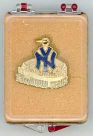 1984 San Diego Padres Balfour World Series Press Pin New in Box Stock  #207895 - Mill Creek Sports