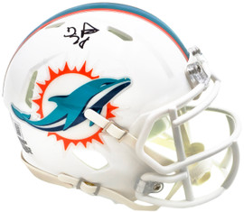 De'Von Achane Autographed Miami Dolphins White Speed Mini Helmet Beckett BAS Witness Stock #221545