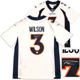 Denver Broncos Russell Wilson Autographed White Nike Limited Jersey Size L Fanatics Holo Stock #227958