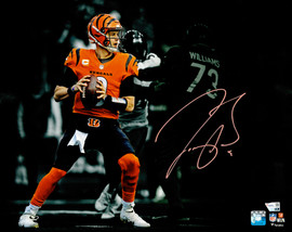 Joe Burrow Autographed 16x20 Photo Cincinnati Bengals Fanatics Holo Stock #230094