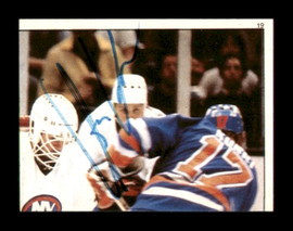 Jari Kurri Autographed 1983-84 Topps Stickers Card #19 Edmonton Oilers SKU #251473