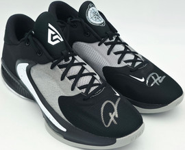 Giannis Antetokounmpo Autographed Black/Grey/White Nike Zoom Freak 4 Shoes Milwaukee Bucks Size 16 (No Box) Beckett BAS Witness Stock #252766 Giannis Antetokounmpo Autographed Black/Grey/White Nike Zoom Freak 4 Shoes Milwaukee Bucks Size 16 (No Box) Beckett BAS Witness Stock #252766