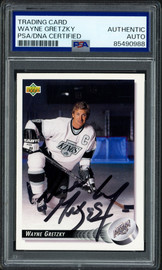 Wayne Gretzky Autographed 1992-93 Upper Deck Card #25 Los Angeles Kings PSA/DNA #85490988 Wayne Gretzky Autographed 1992-93 Upper Deck Card #25 Los Angeles Kings PSA/DNA #85490988