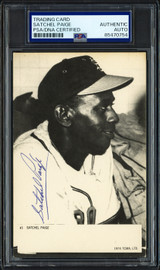 Satchel Paige Autographed 1974 TCMA Card Negro Leagues PSA/DNA #85470754 Satchel Paige Autographed 1974 TCMA Card Negro Leagues PSA/DNA #85470754