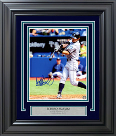 Ichiro Suzuki Autographed Framed 8x10 Photo Seattle Mariners IS Holo Stock #253402 Ichiro Suzuki Autographed Framed 8x10 Photo Seattle Mariners IS Holo Stock #253402