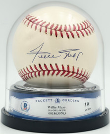 Willie Mays Autographed Official NL Baseball San Francisco Giants Auto Grade Gem Mint 10 Beckett BAS #18630703 Willie Mays Autographed Official NL Baseball San Francisco Giants Auto Grade Gem Mint 10 Beckett BAS #18630703
