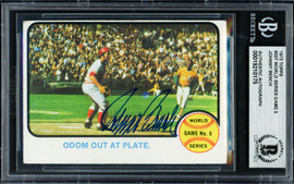 Johnny Bench Autographed 1973 Topps Card #207 Cincinnati Reds Beckett BAS #19210175