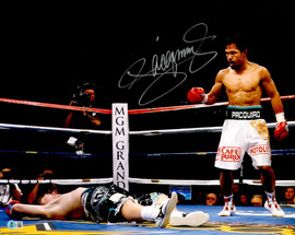 Manny Pacquiao Autographed 16x20 Photo Beckett BAS Witness Stock #262347