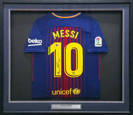 2018-19 FC Barcelona Lionel Messi Autographed Framed Red & Blue Nike Jersey Beckett BAS Witness #2W114075