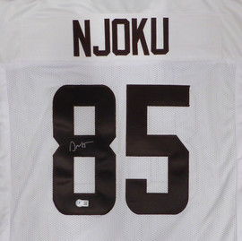 Cleveland Browns David Njoku Autographed White Jersey Beckett BAS QR #1W260146