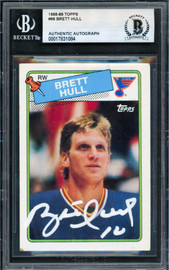 Brett Hull Autographed 1988-89 Topps Card #66 St. Louis Blues Beckett BAS #17831084