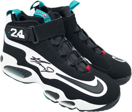 Ken Griffey Jr. Autographed White & Black Nike Air Griffey Max 1 Shoes Seattle Mariners Size 11.5 Beckett BAS Witness Stock #267479