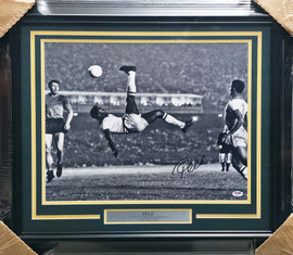 Pele Autographed Framed 16x20 Photo CBD Brazil PSA/DNA #U84393