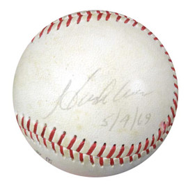 Hank Aaron Autographed Baseball Atlanta Braves "5/9/69" Vintage Signature PSA/DNA #W05049