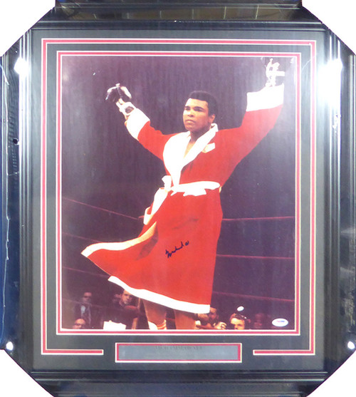 Muhammad Ali Autographed Framed 16x20 Photo PSA/DNA #S14055