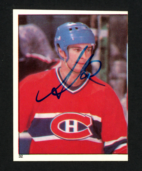 Steve Shutt Autographed 1982-83 Topps Sticker Card #32 Montreal Canadiens SKU #154118