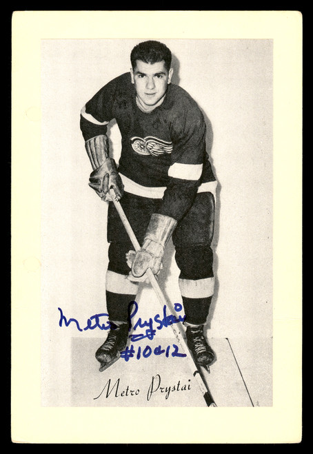 Metro Prystai Autographed 1944-63 Beehive Group 2 4.5x6.5 Photo Detroit Red Wings SKU #176656