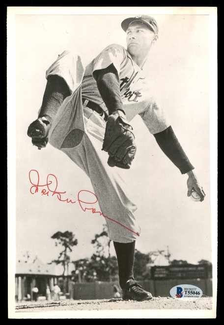 Hal Newhouser Autographed 6.5x9.5 Photo Detroit Tigers Vintage Signature Beckett BAS #T55046