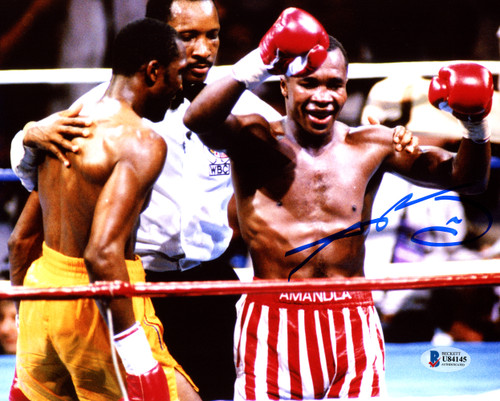 Sugar Ray Leonard Autographed 8x10 Photo vs. Thomas "Hitman" Hearns Beckett BAS Stock #178107