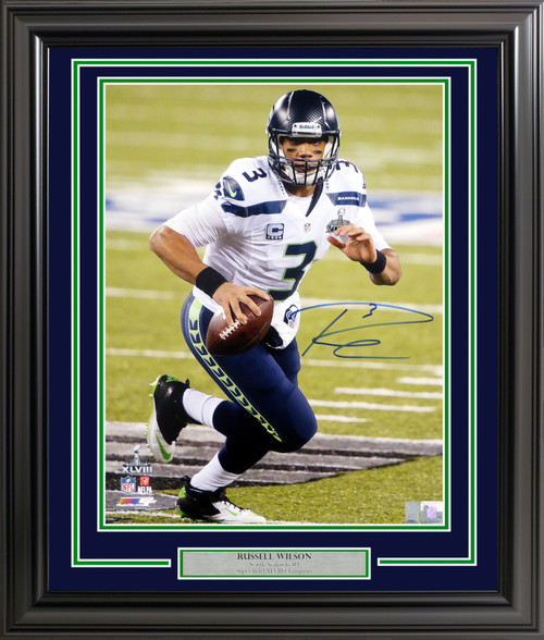 Russell Wilson Autographed Framed 16x20 Photo Seattle Seahawks Super Bowl XLVIII RW Holo Stock #200374