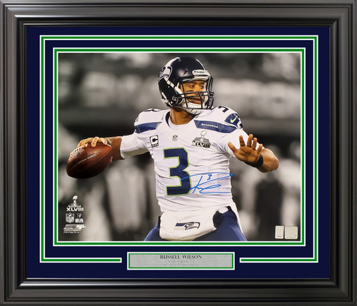 Russell Wilson Autographed Framed 16x20 Photo Seattle Seahawks Super Bowl XLVIII RW Holo Stock #200376