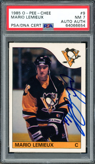 Mario Lemieux Autographed 1985 O-Pee-Chee Rookie Card #9 Pittsburgh Penguins PSA 7 PSA/DNA #64066654