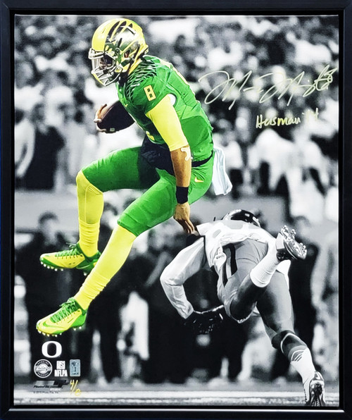 Marcus Mariota Autographed Framed 20x24 Canvas Photo Oregon Ducks "Heisman 14" #4/8 MM Holo SKU #208737