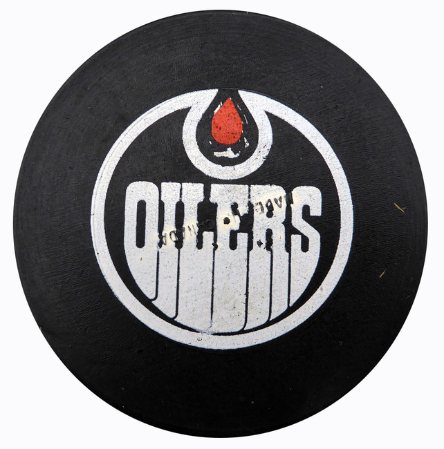 Unsigned Edmonton Oilers Vintage WHA Official Game Puck SKU #123616