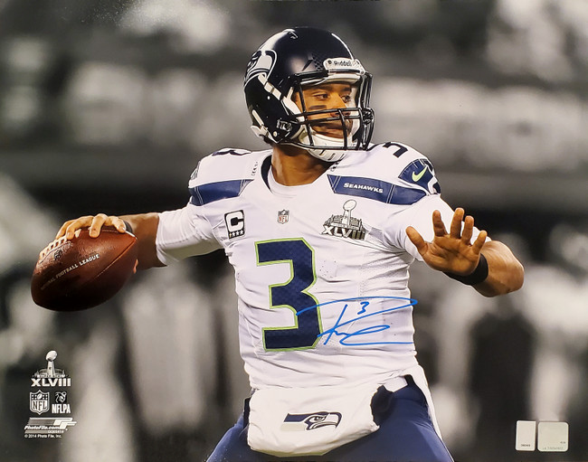 Russell Wilson Autographed 16x20 Photo Seattle Seahawks Super Bowl RW Holo Stock #74644