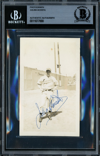 Julian Acosta Autographed 3x4.5 Photo Cuban Beckett BAS #11077690