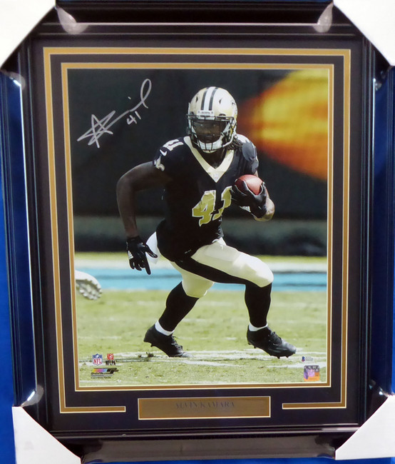 Alvin Kamara Autographed Framed 16x20 Photo New Orleans Saints Beckett BAS Stock #155017