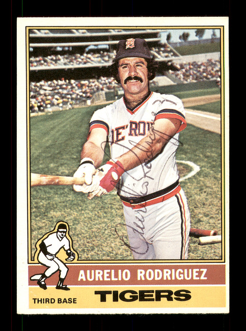 Aurelio Rodriguez Autographed 1976 O-Pee-Chee Card #267 Detroit Tigers SKU #169449