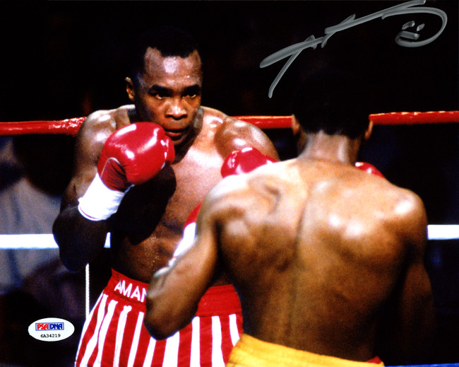 Sugar Ray Leonard Autographed 8x10 Photo vs. Thomas "Hitman" Hearns PSA/DNA Stock #177809