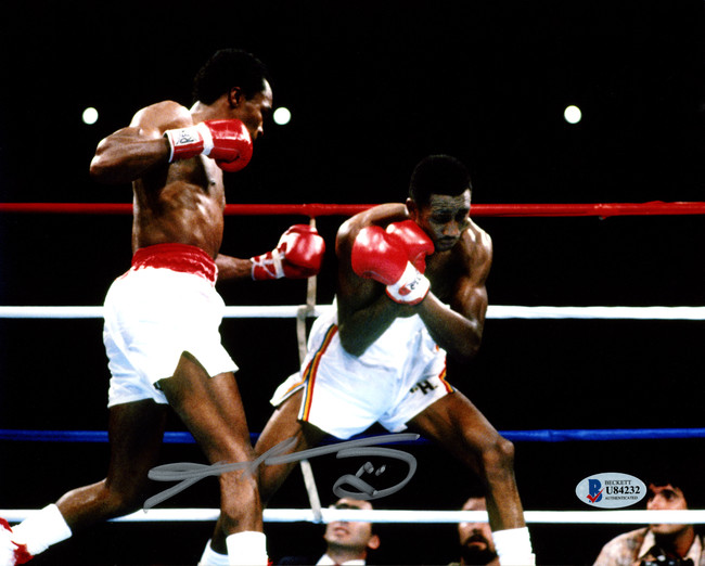 Sugar Ray Leonard Autographed 8x10 Photo vs. Thomas "Hitman" Hearns Beckett BAS Stock #178101