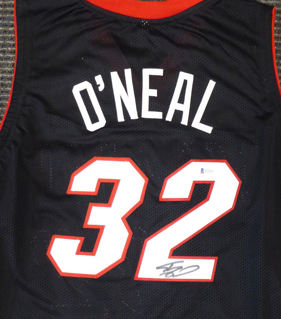 Miami Heat Shaquille Shaq O'Neal Autographed Black Jersey On 2 Beckett BAS Stock #191016