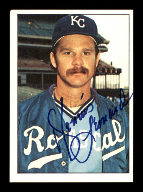 Dennis Leonard Autographed 1975 SSPC Card #164 Kansas City Royals SKU #204762