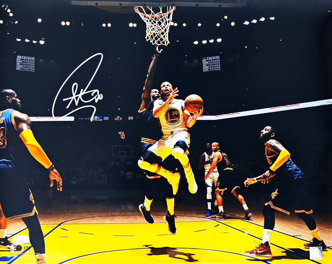 Stephen Curry Autographed 16x20 Photo Golden State Warriors Layup JSA Stock #216034
