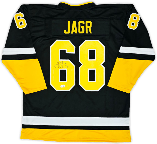 Pittsburgh Penguins Jaromir Jagr Autographed Black & Yellow Jersey Beckett BAS Witness Stock #220618