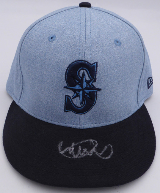 Ichiro Suzuki Autographed Hat Seattle Mariners IS Holo SKU #225867